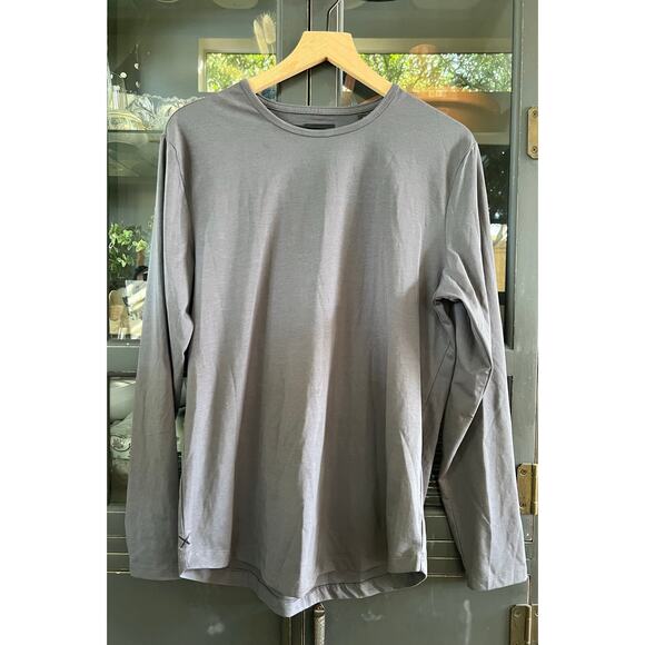 Cuts AO Long Sleeve Curve-Hem Tee PYCA Pro® - Size Large - NWOT - Picture 2 of 6